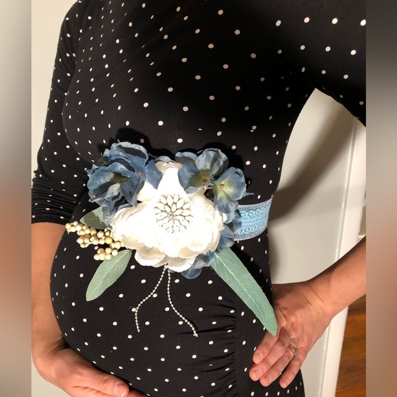 Belly Corsage - Blue/White - Blue Burlap Ribbon - Picture 7 of 12